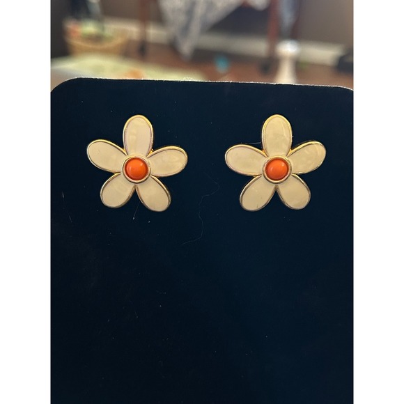 Jewelry - Daisy Flower Stud Earrings – Cream Enamel Petals with Coral Center